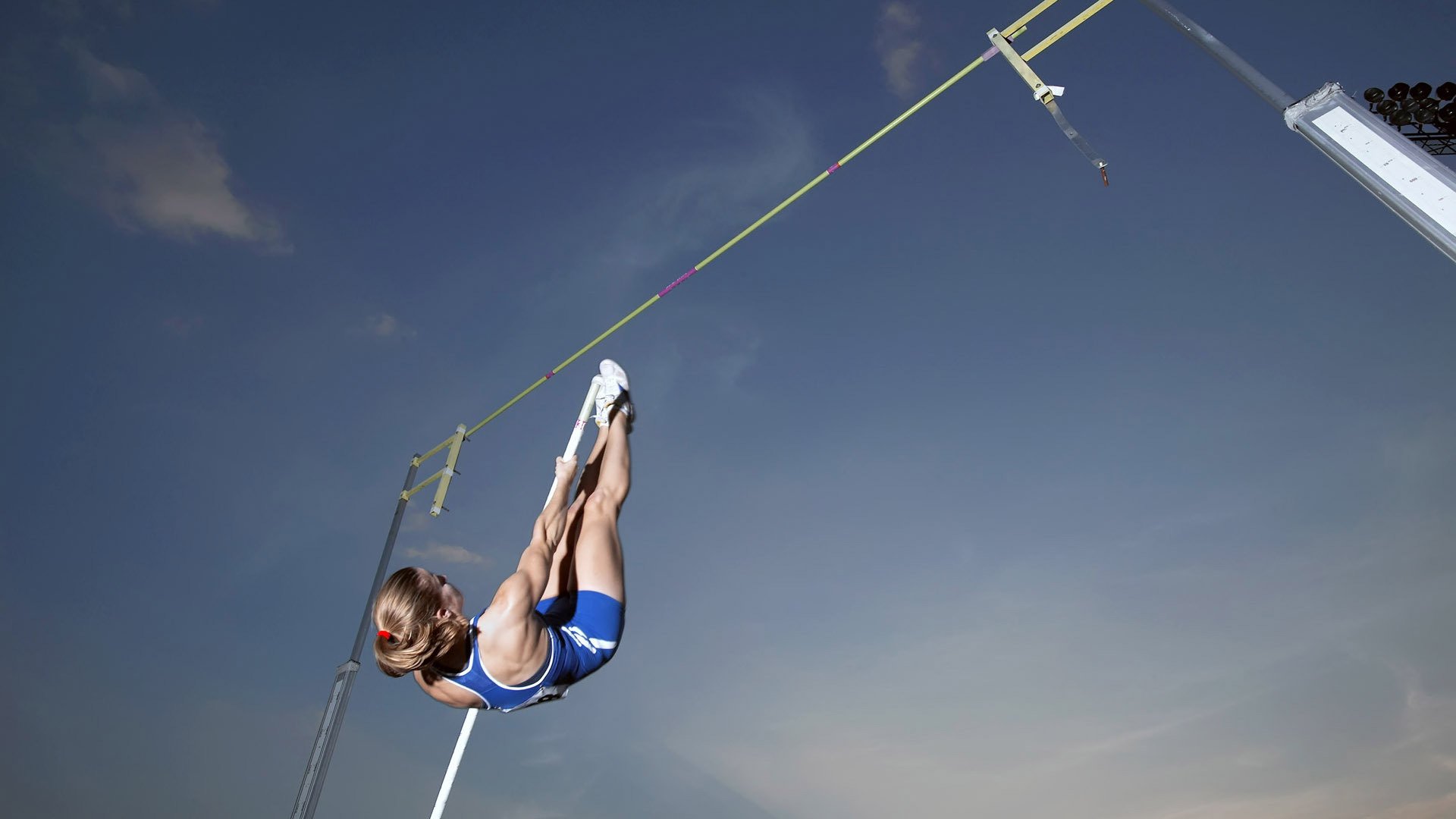 爱游戏体育-莱万多夫斯基爆冷击败FPX，问鼎冠军引爆全场